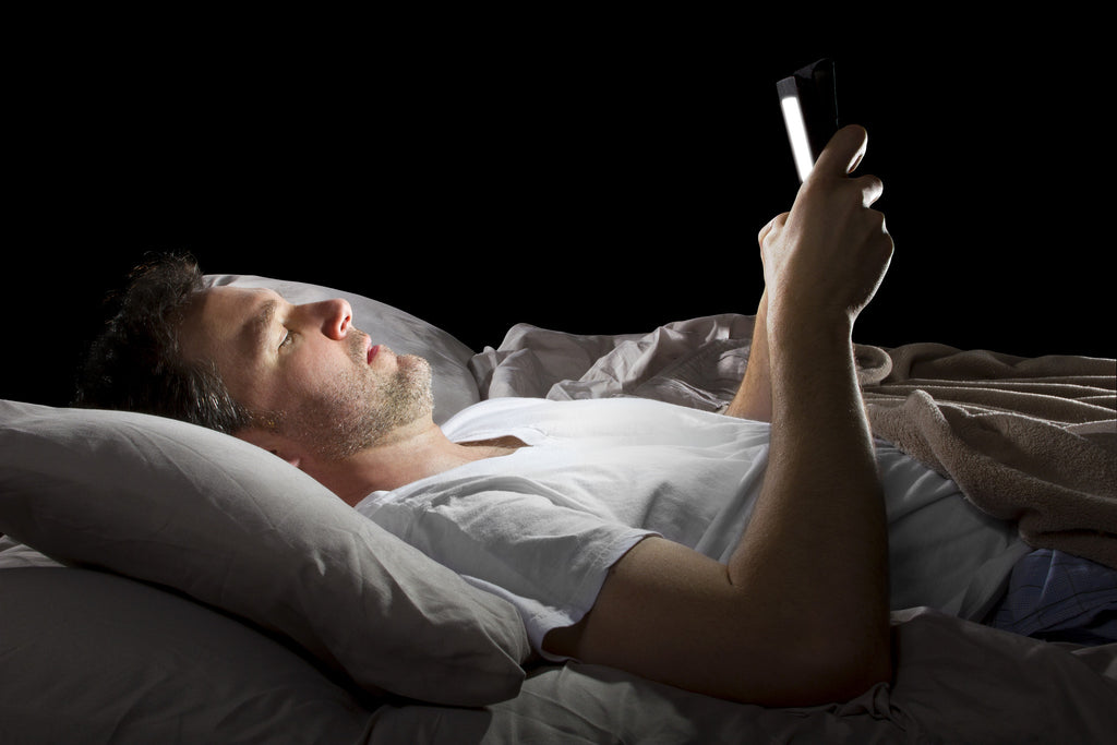 Why Using Screens Before Bed is So Bad For You and What You Can Do to Stop